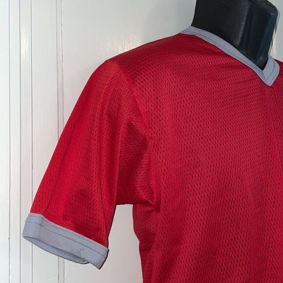 Nwot Vtg Gator Athletics red mesh jersey T-shirt with gray collar & trim - Picture 3 of 7